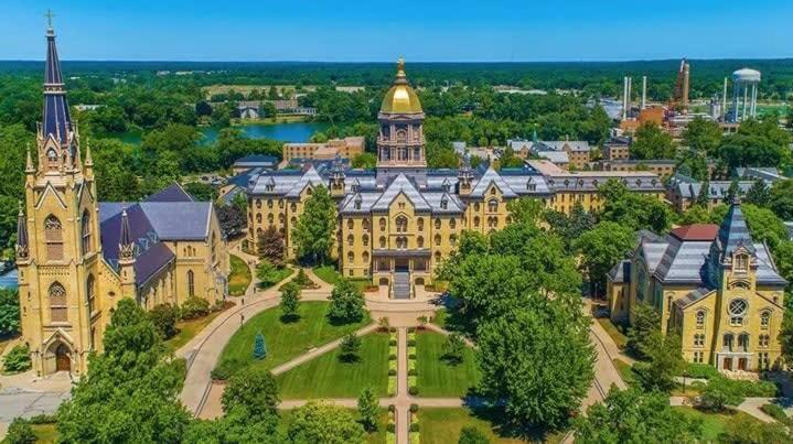 The Lucky Charm Home Of The Fighting Irish! Bbq Outdoor Games Coffee South Bend Zewnętrze zdjęcie